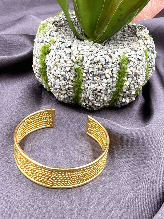 Thick Textured Bracelet