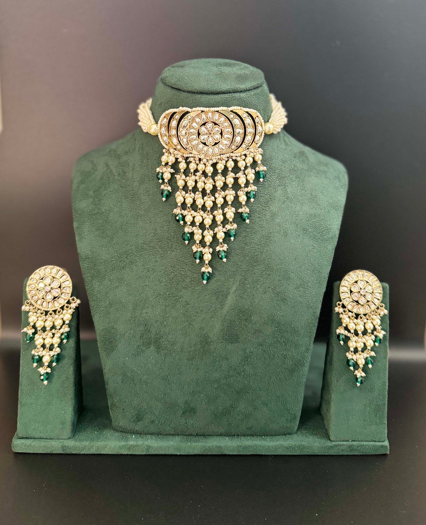 Green Ethnic Choker Set