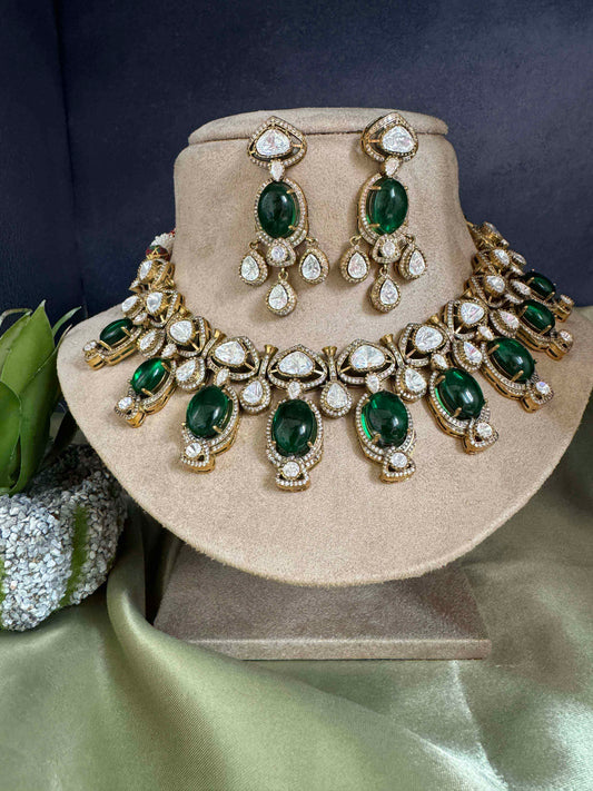 Green Kiara Necklace Set