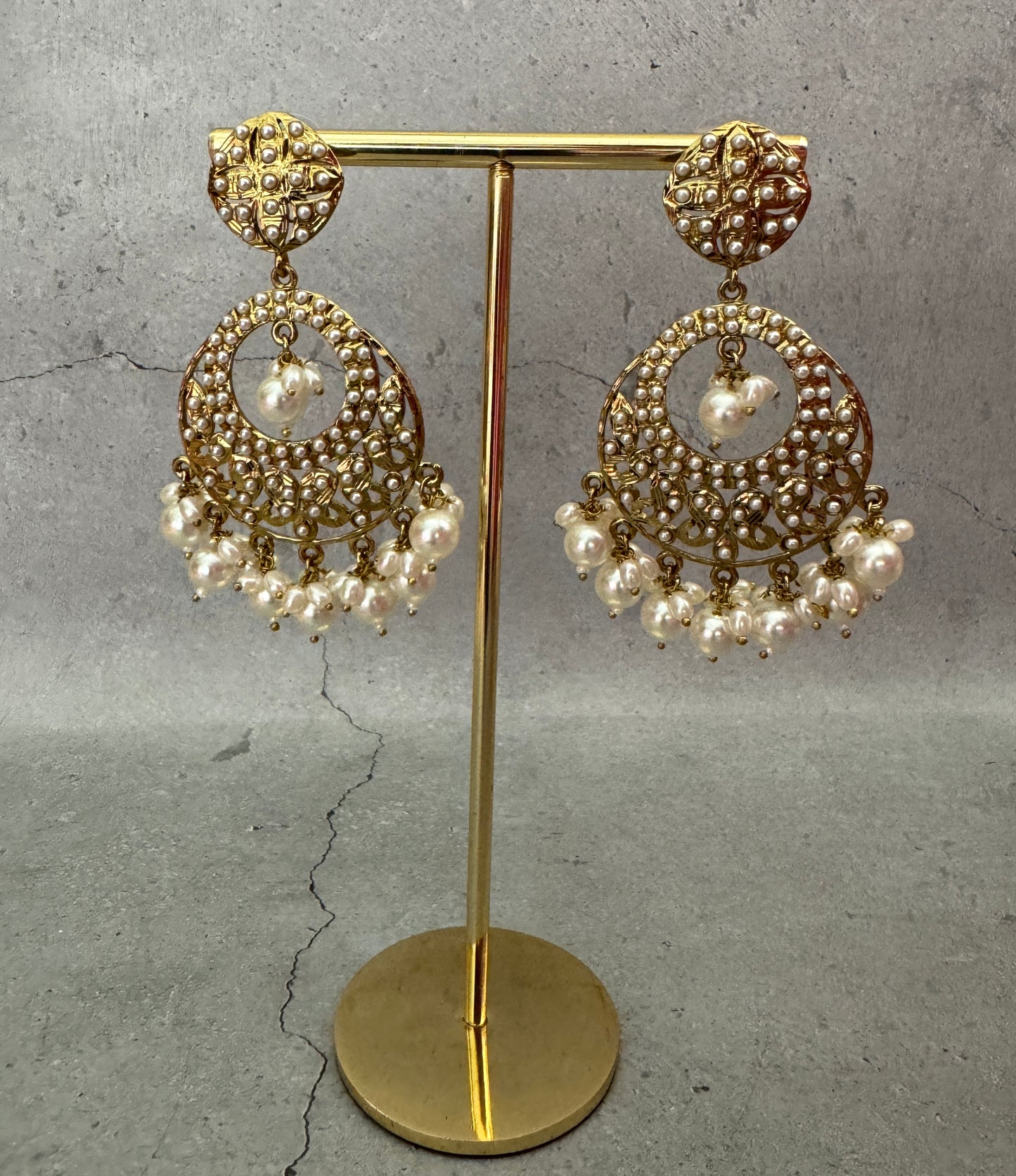 Pearl Antique Chaandbali